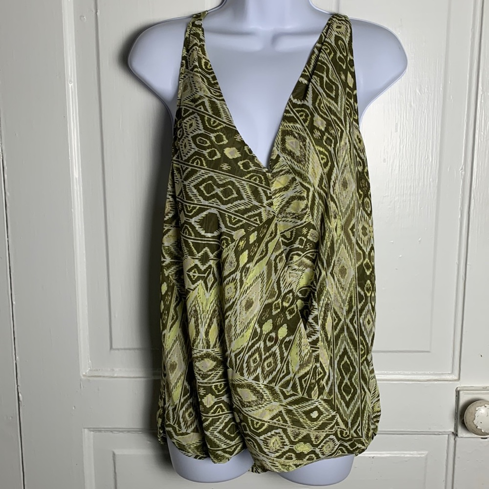 New York & Company Tank Top Size M